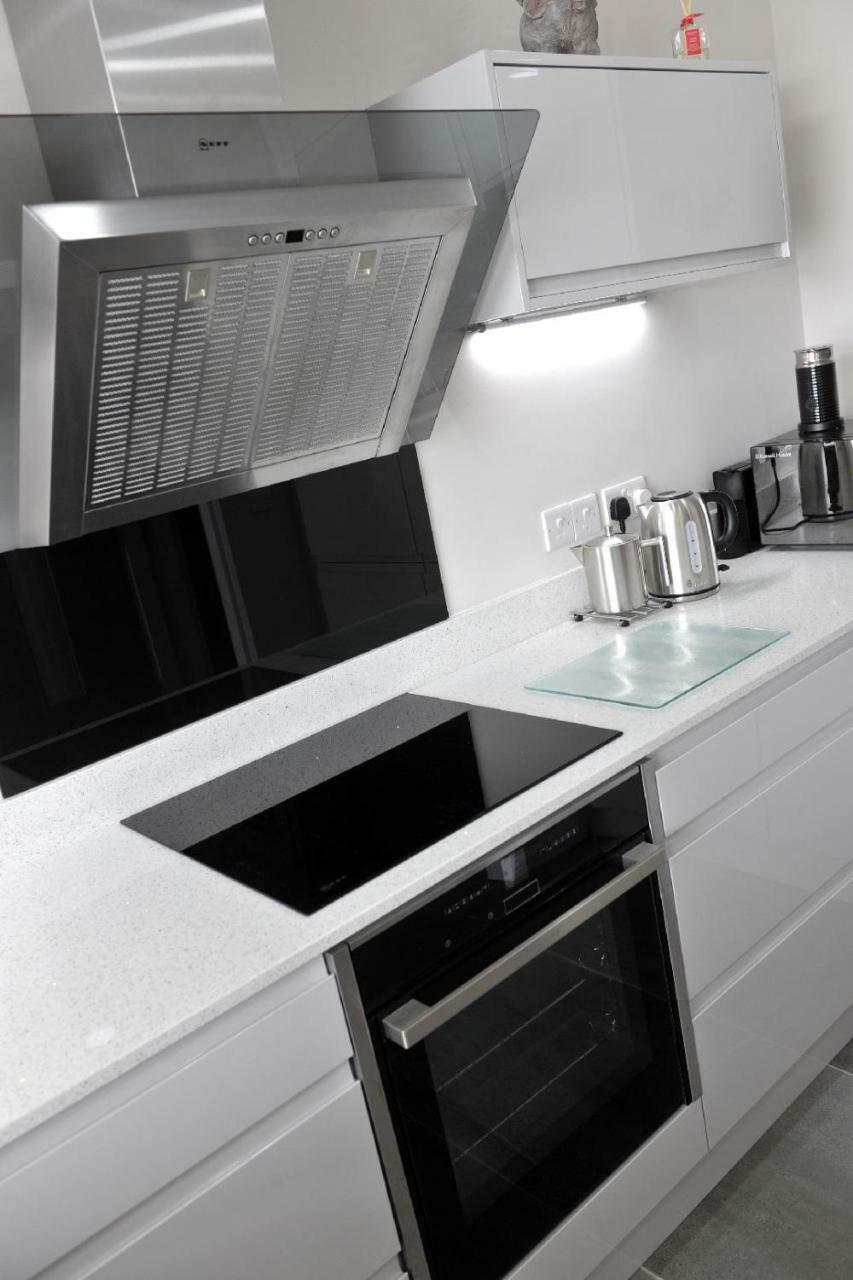 Apartment 10, South Pier, 13-14 Kerr Street, Портръш Екстериор снимка