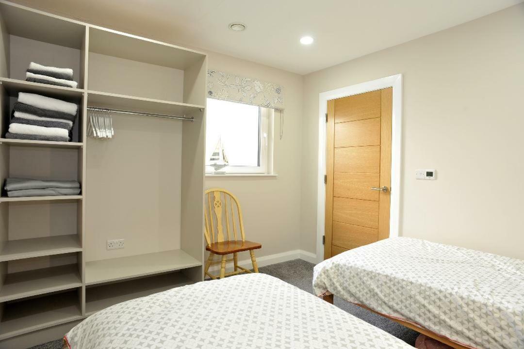 Apartment 10, South Pier, 13-14 Kerr Street, Портръш Екстериор снимка