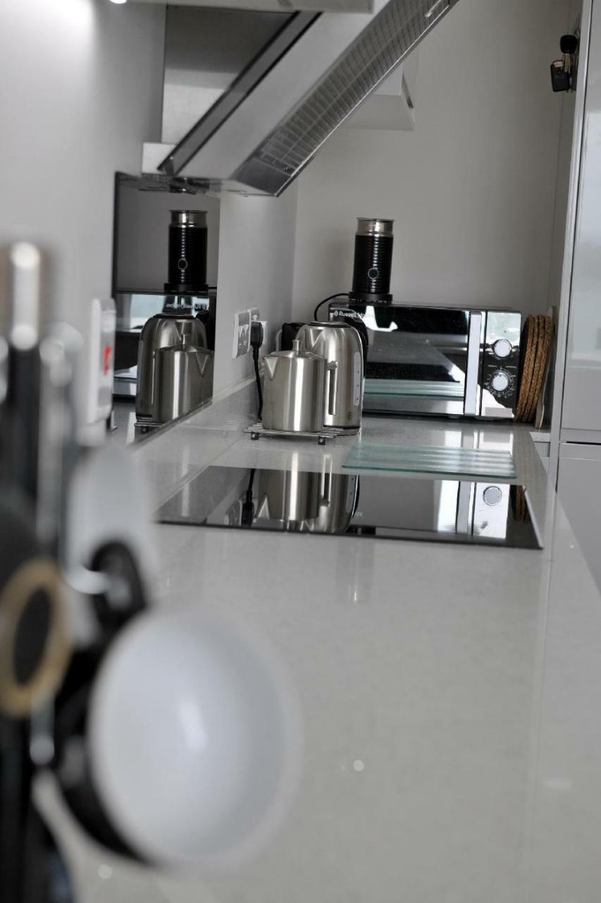 Apartment 10, South Pier, 13-14 Kerr Street, Портръш Екстериор снимка